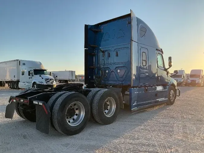 2019 Freightliner T12664ST