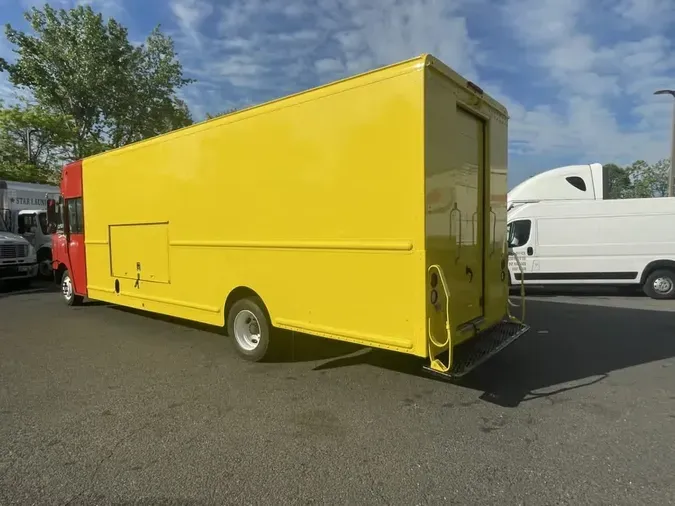 2017 FRTLR CUSTOM CHASSIS CORP MT55