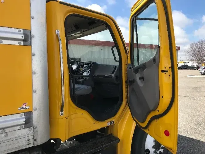 2018 Freightliner M2