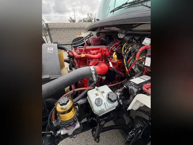 2019 FREIGHTLINER/MERCEDES M2 106