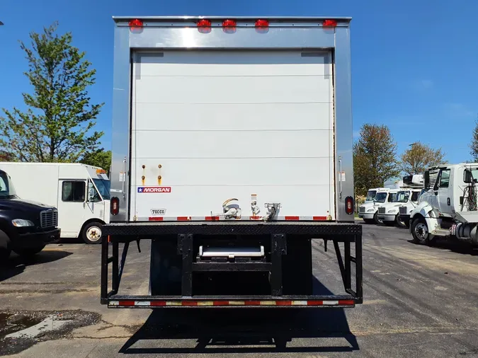 2019 FREIGHTLINER/MERCEDES M2 106