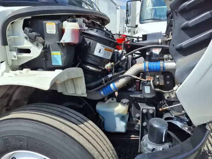 2016 FREIGHTLINER M2 106