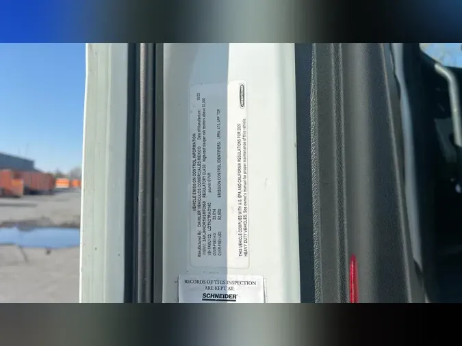 2021 Freightliner Cascadia 126