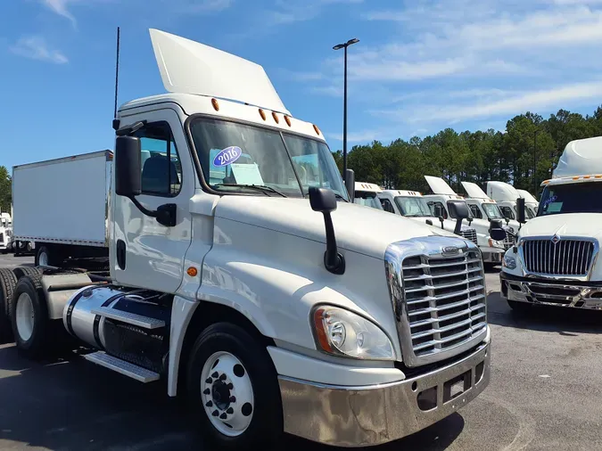 2016 FREIGHTLINER/MERCEDES CASCADIA 125