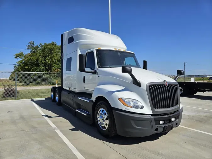 2022 International LT625