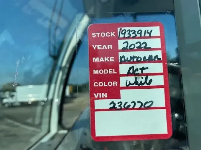 2022 AutoCar ACTT42