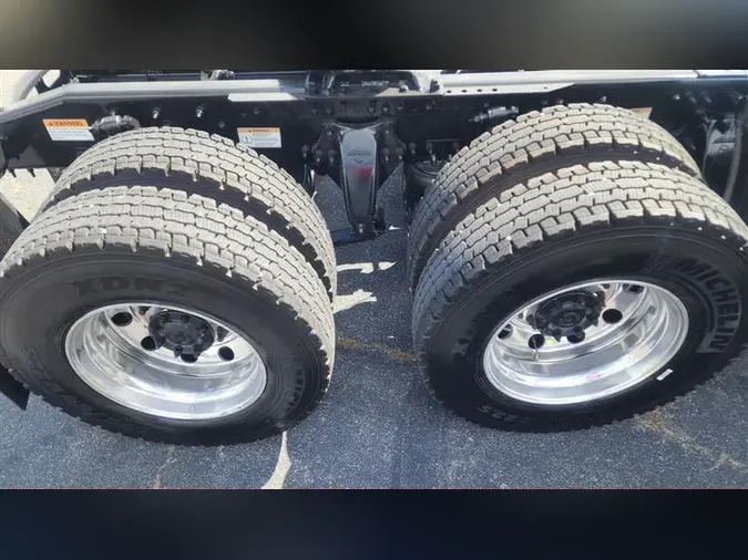 2019 FREIGHTLINER CA126