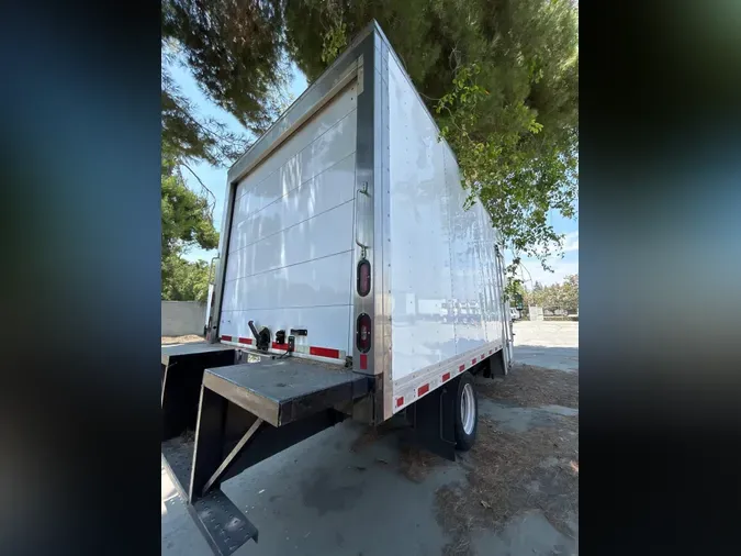 2018 ISUZU NPR