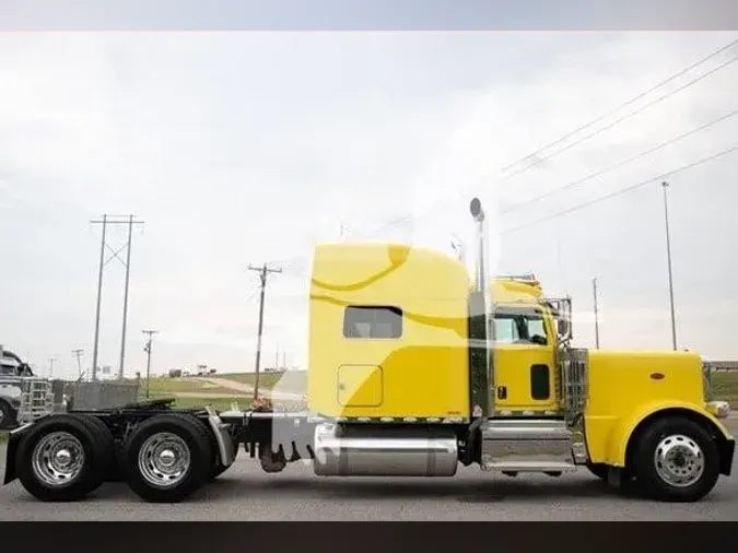 2020 PETERBILT 389