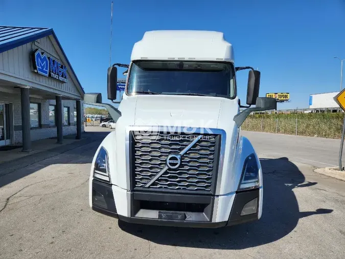 2020 VOLVO VNL64T760