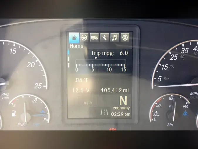 2020 Freightliner Cascadia 126