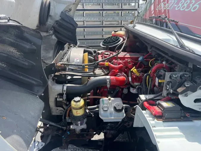 2018 FREIGHTLINER M2 106