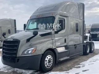 2025 FREIGHTLINER Cascadia 126