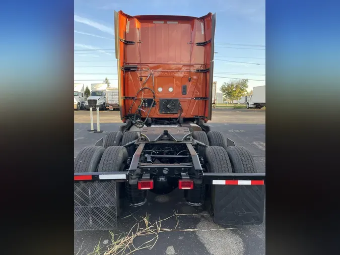 2022 International LT62587f2e080376ec4a03f79a0b2faceebb8