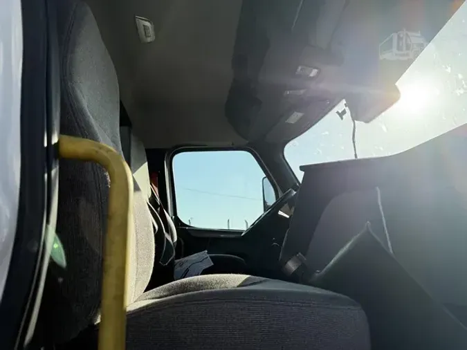 2021 FREIGHTLINER CASCADIA 116