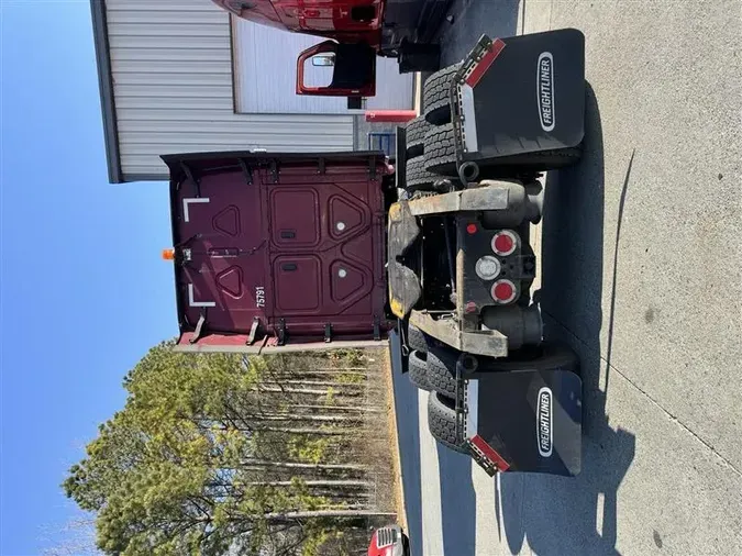 2021 FREIGHTLINER CA12687f68165c2d43318637b9e01b44016de