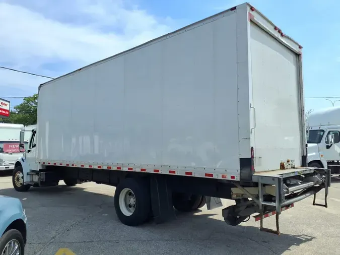 2018 FREIGHTLINER M2 106