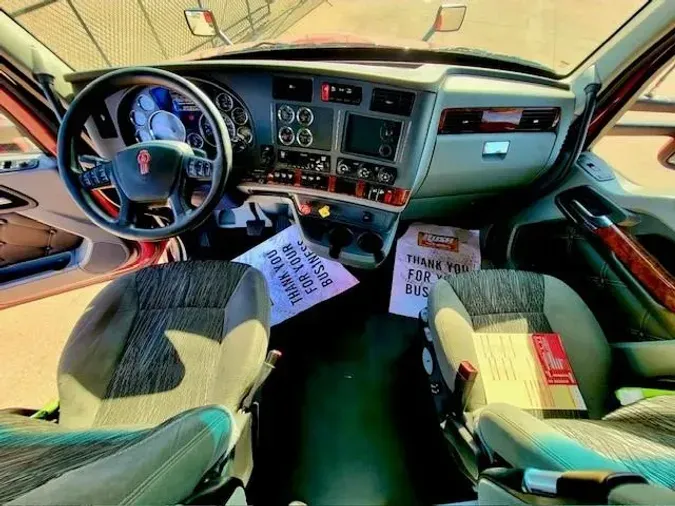 2021 Kenworth T680
