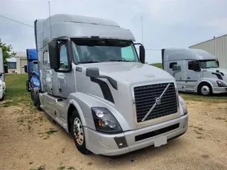 2018 VOLVO VNL730