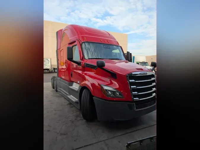 2021 Freightliner Cascadia