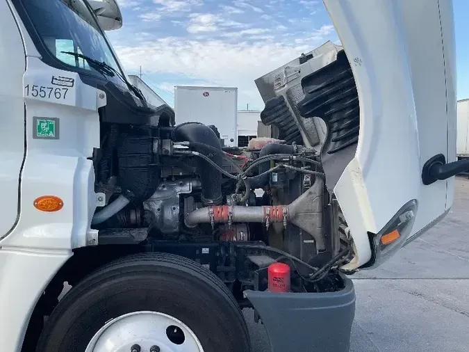 2017 FREIGHTLINER X12564ST