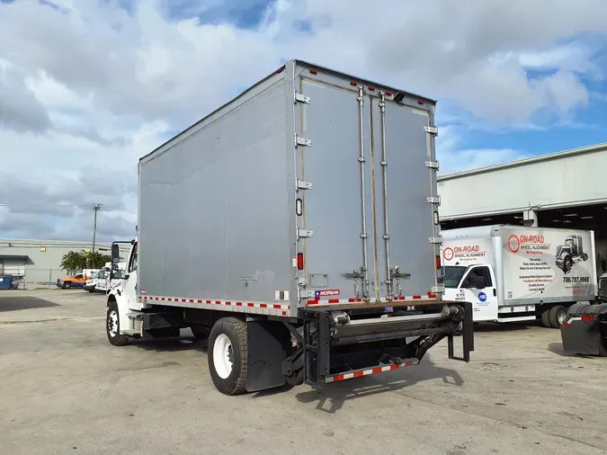 2017 FREIGHTLINER/MERCEDES M2 106