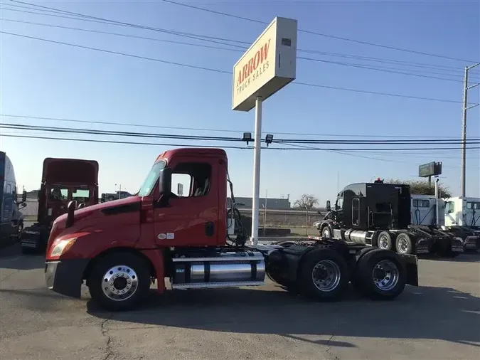 2020 FREIGHTLINER CA126