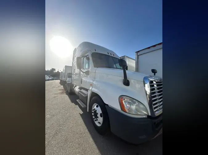 2018 FREIGHTLINER/MERCEDES CASCADIA 125880e7be6ecc9d81779f0a7374709925b