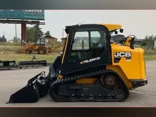 2020 JCB 3TS-8T