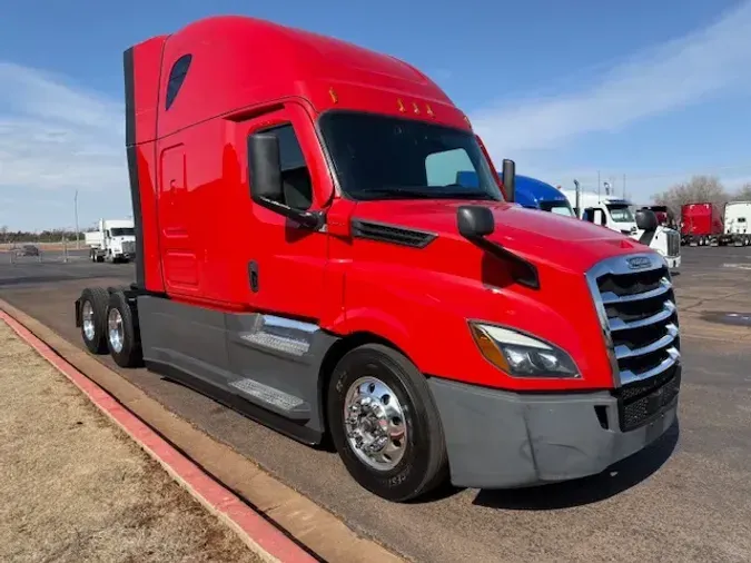 2021 FREIGHTLINER CASCADIA