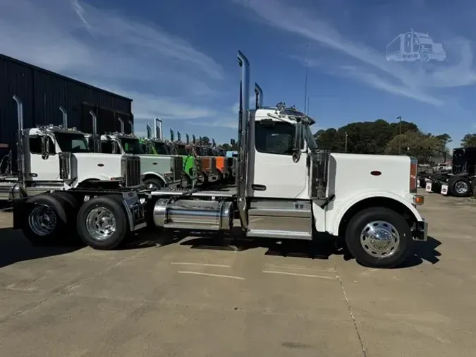 2026 PETERBILT 589