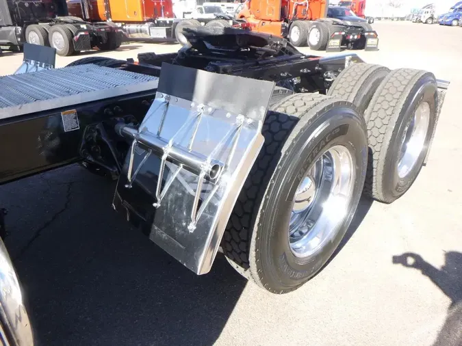 2020 Peterbilt 389881a697334170300dde16a3124ccd5a8