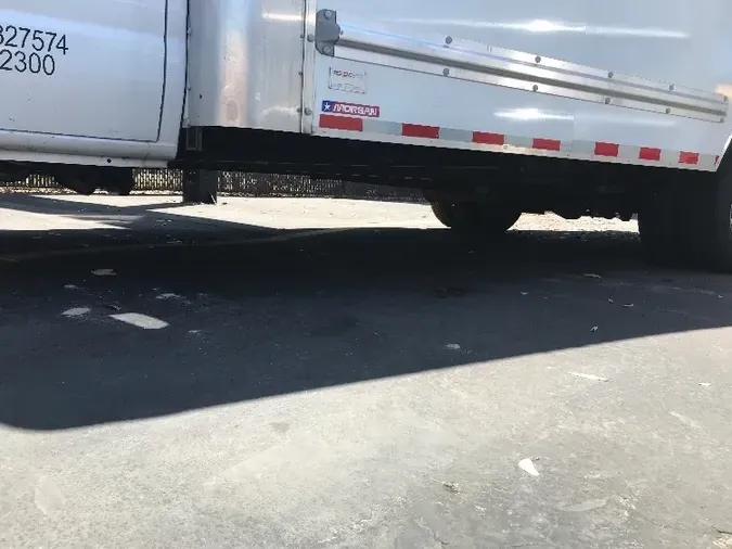 2019 FORD MOTOR COMPANY E350