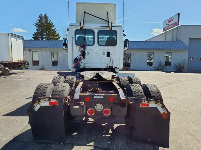 2016 FREIGHTLINER/MERCEDES CASCADIA 125