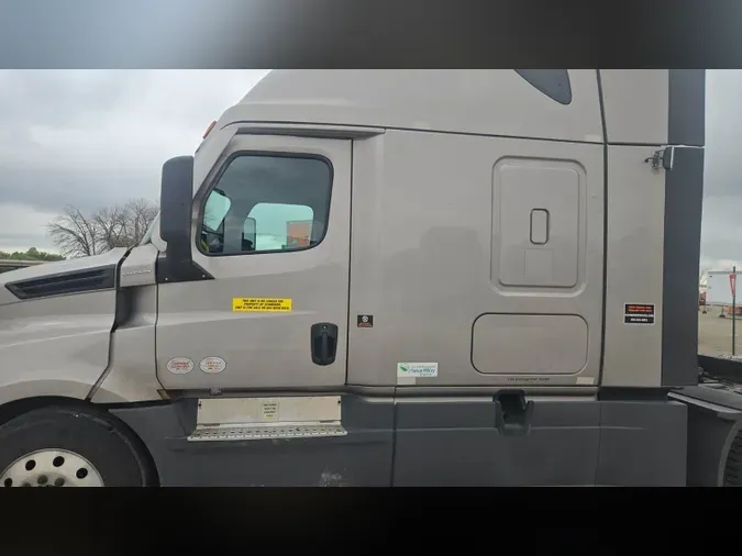 2025 Freightliner Cascadia 126