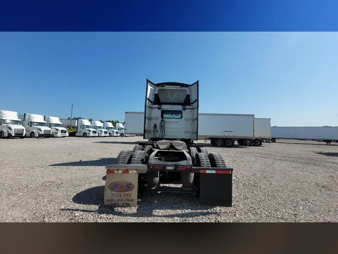 2019 Volvo VNL300