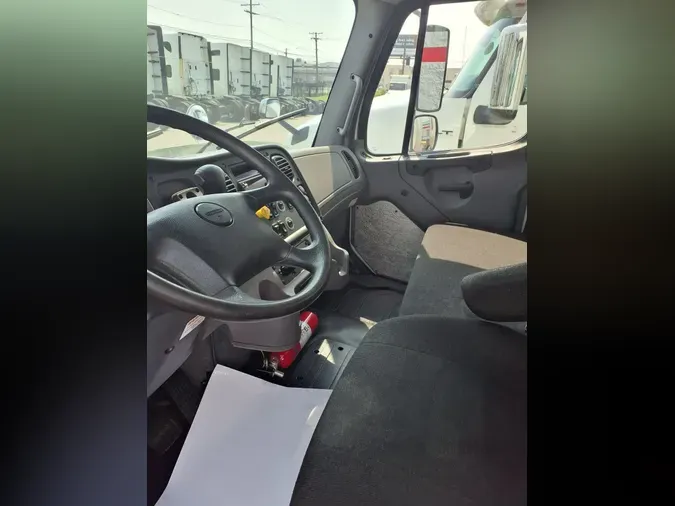 2019 FREIGHTLINER M2 106