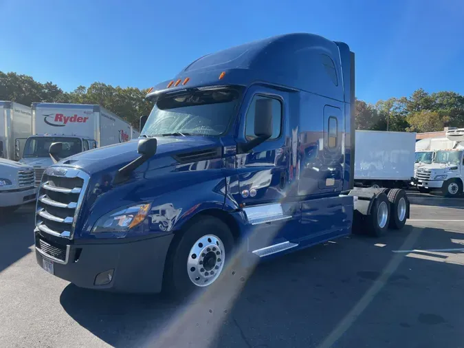 2019 FREIGHTLINER/MERCEDES NEW CASCADIA PX126648828d8637deae946ac1f77327d9bc702