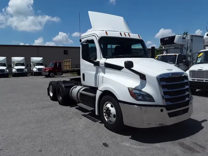 2019 FREIGHTLINER NEW CASCADIA PX12664
