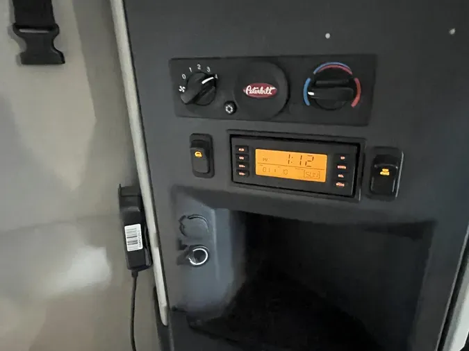 2022 Peterbilt 579882ef90d9855dde0215ec352695cee98