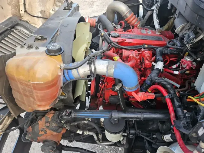 2019 NAVISTAR INTERNATIONAL 4300