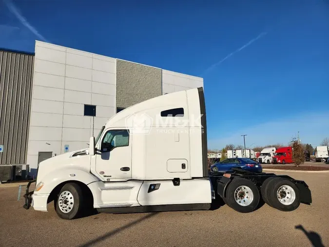 2021 KENWORTH T680