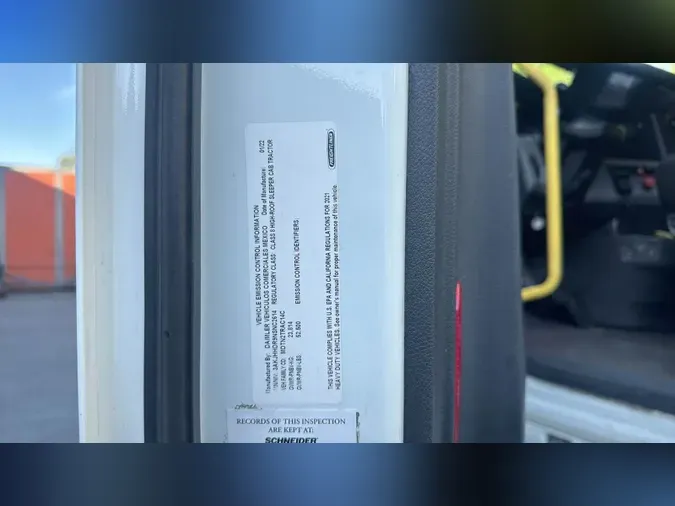 2022 Freightliner Cascadia 126883749385e0be86a86394f907b7cfb0f