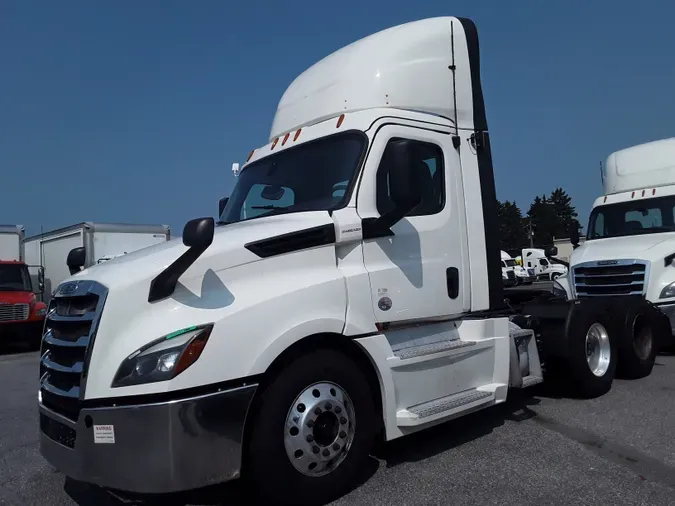 2019 FREIGHTLINER/MERCEDES NEW CASCADIA PX1266488376f0dd630ef8f6229ac7c665fe300