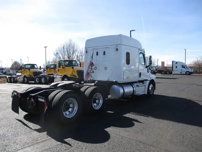 2020 FREIGHTLINER/MERCEDES NEW CASCADIA PX12664
