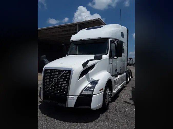 2020 VOLVO VNL64T-760883c0258c073ea1e56b9a73ffca18a04