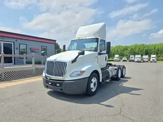 2018 NAVISTAR INTERNATIONAL LT625 DAYCAB T/A
