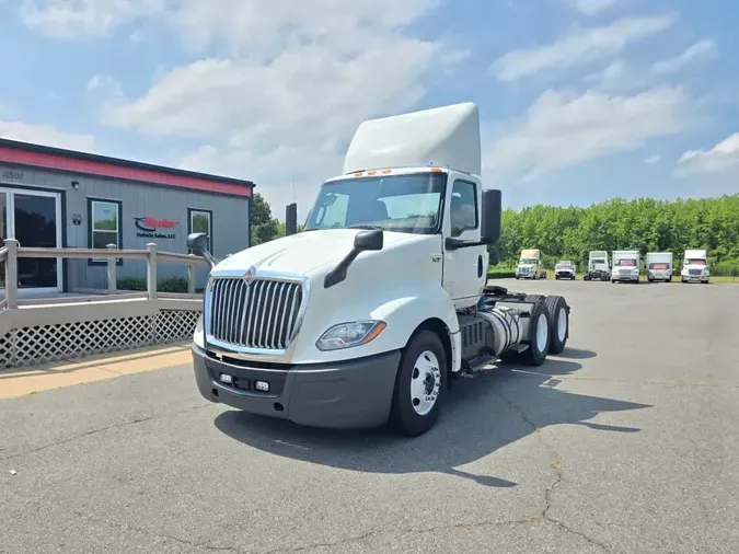 2018 NAVISTAR INTERNATIONAL LT625 DAYCAB T/A88411996487f7da263ba2766e3d25df3