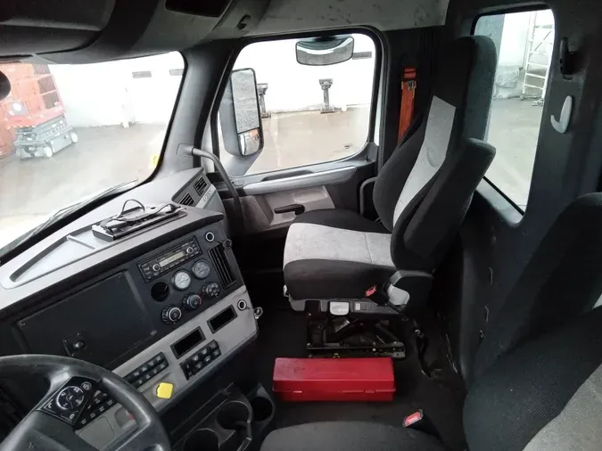 2019 Freightliner Cascadia 1268842588b94169287090a57b7bbeaff69