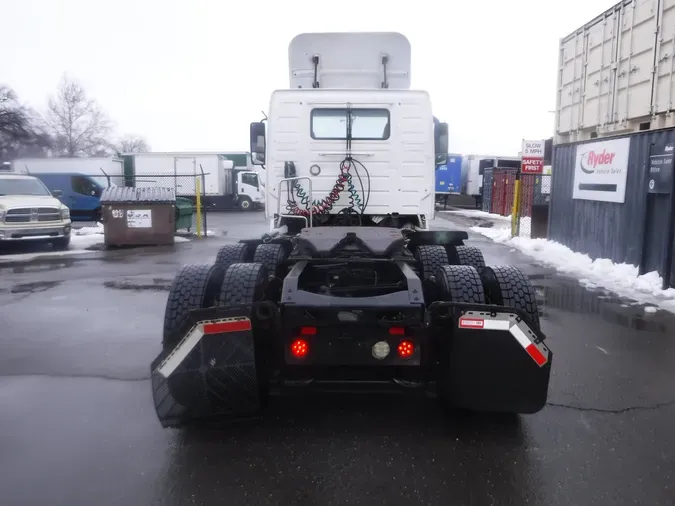 2019 VOLVO VNL